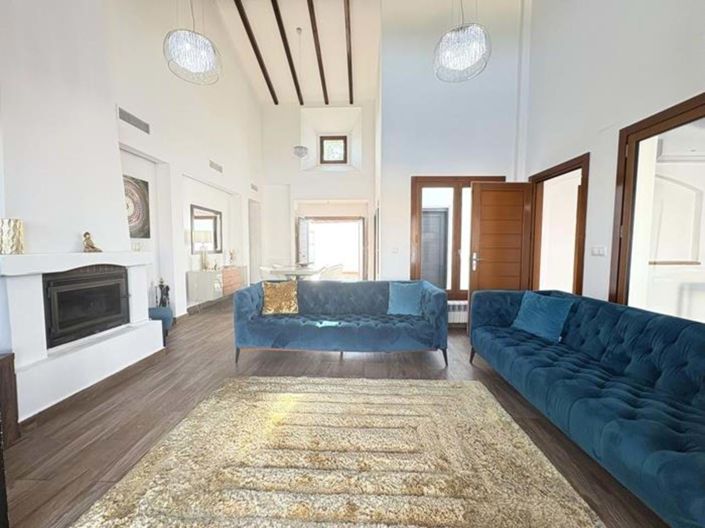 Image No.3-3 Bed Villa for sale