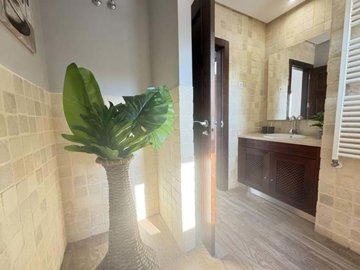 1447-632080-78d1f4f8b6655591b02d22fabb36a692d