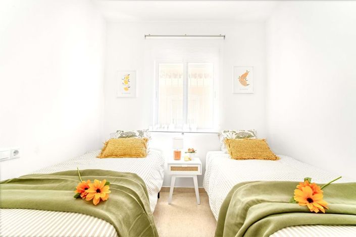 Image No.10-2 Bed Townhouse for sale