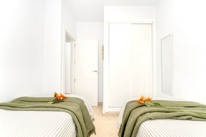 Image No.11-2 Bed Townhouse for sale