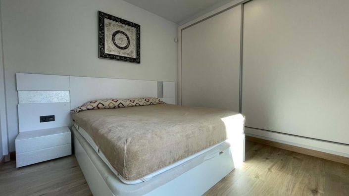 Image No.10-3 Bed Villa for sale