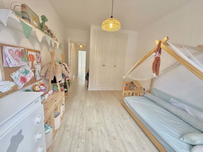 Image No.20-2 Bed Apartment for sale