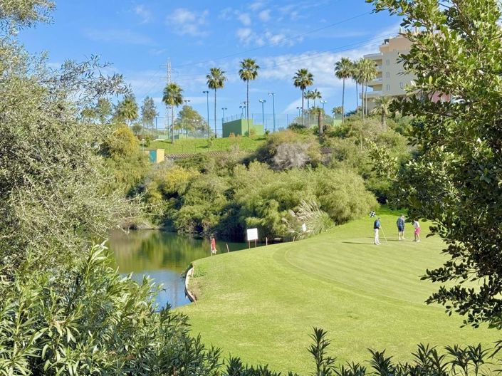 Image No.34-2 Bed Apartment for sale