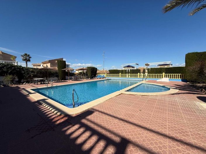 Image No.1-2 Bed Villa for sale