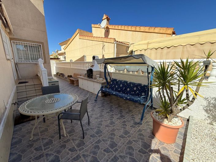 Image No.16-2 Bed Villa for sale