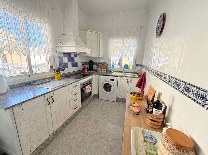 Image No.5-2 Bed Villa for sale