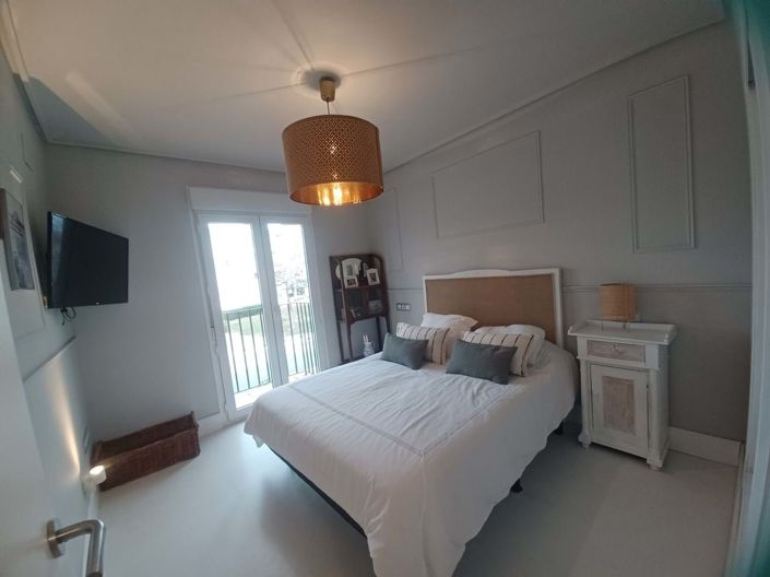 Image No.13-2 Bed Apartment for sale