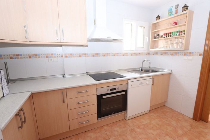 Image No.11-4 Bed Semi-Detached for sale