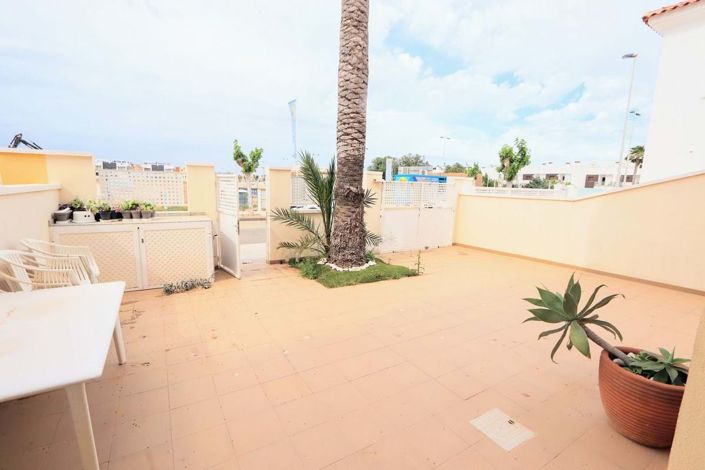 Image No.22-4 Bed Semi-Detached for sale