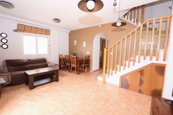 Image No.5-4 Bed Semi-Detached for sale