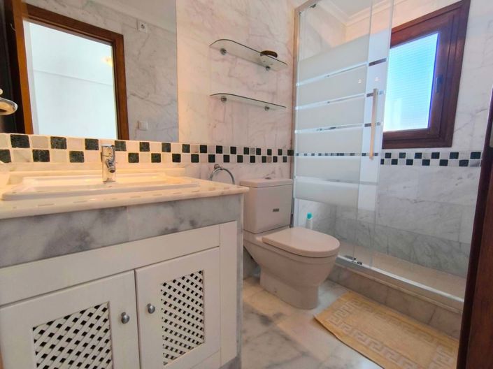 Image No.10-2 Bed Apartment for sale