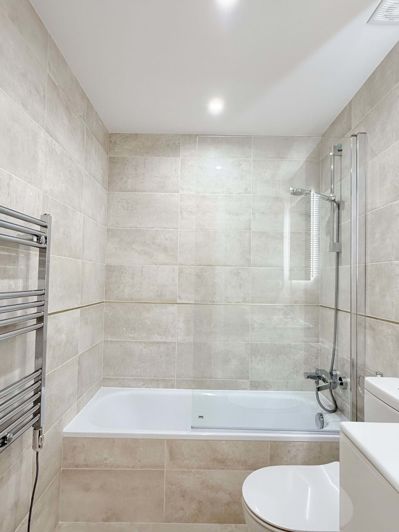 Image No.20-2 Bed Apartment for sale