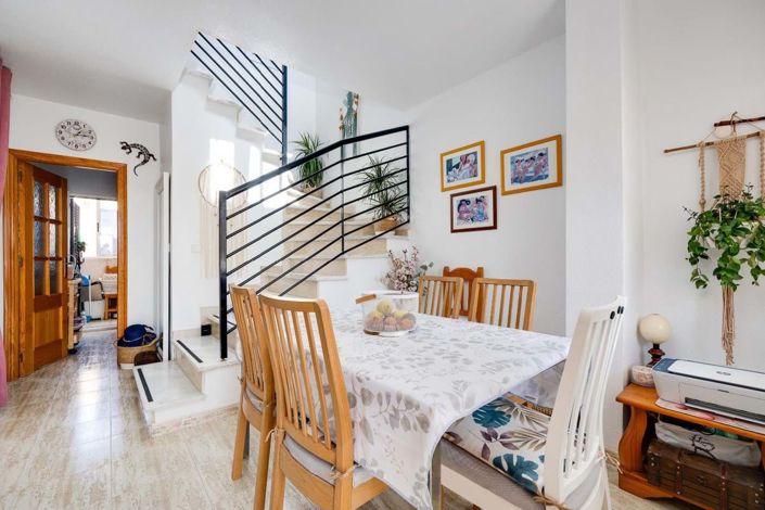 Image No.11-3 Bed Property for sale