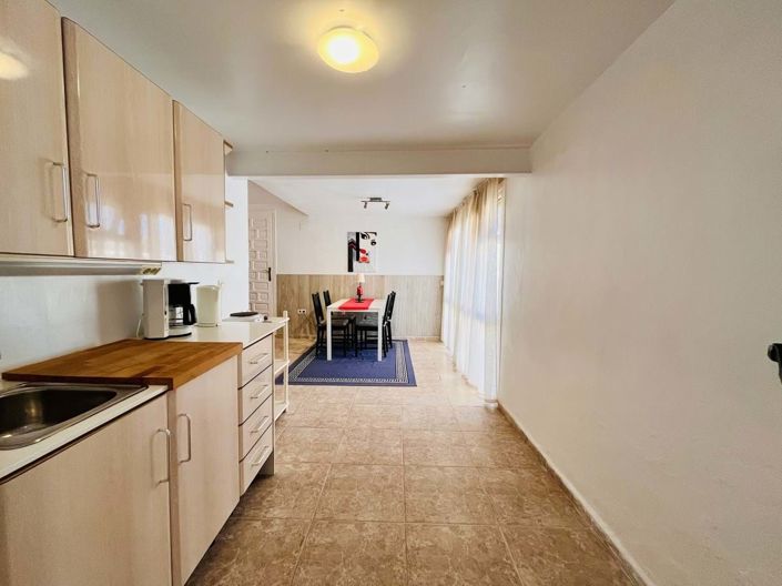 Image No.25-7 Bed Villa for sale