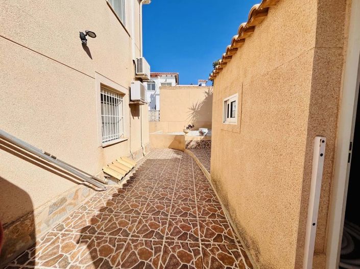 Image No.33-7 Bed Villa for sale