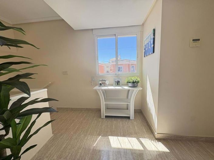 Image No.22-2 Bed Apartment for sale