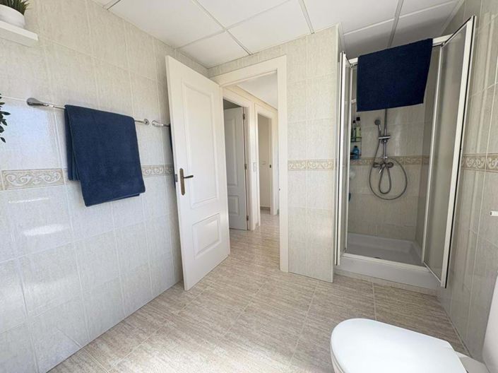 Image No.44-2 Bed Apartment for sale