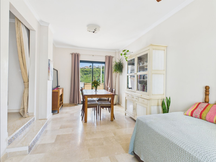 Image No.27-3 Bed Semi-Detached for sale