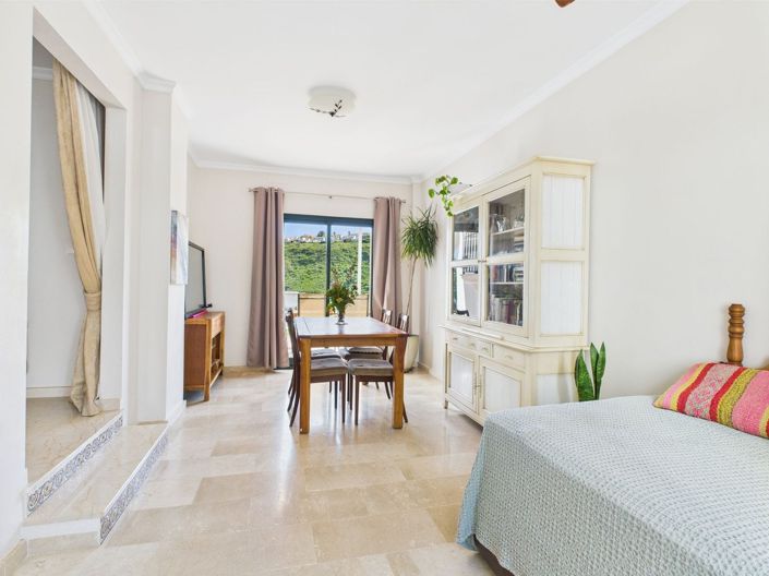 Image No.32-3 Bed Semi-Detached for sale