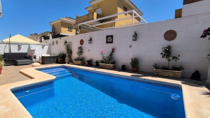 Image No.22-2 Bed Apartment for sale