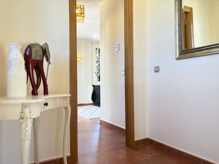 Image No.15-3 Bed Villa for sale