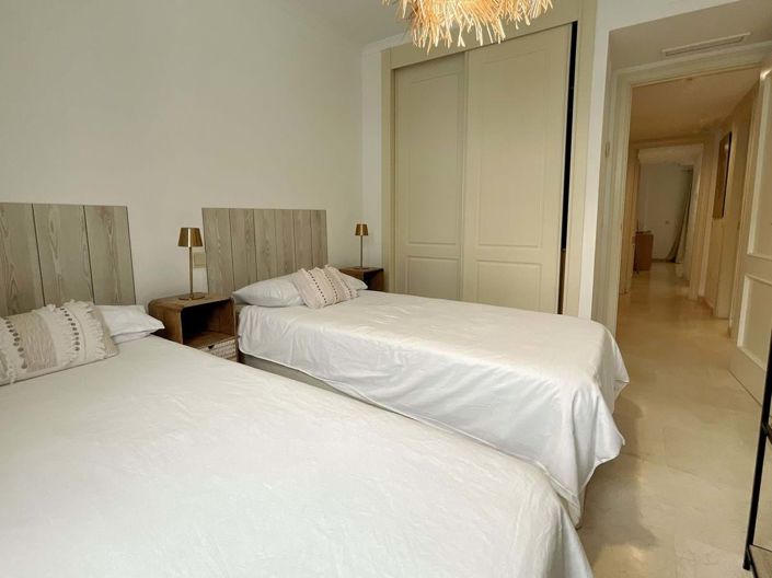 Image No.24-3 Bed Apartment for sale