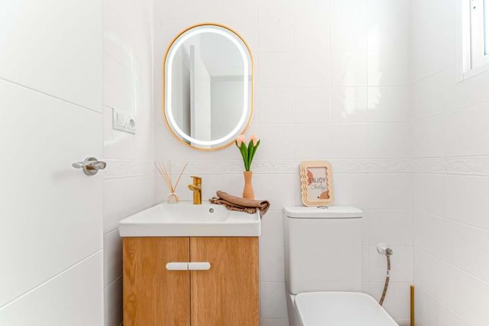 Image No.10-2 Bed Townhouse for sale