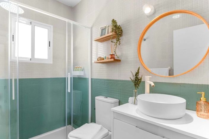 Image No.16-2 Bed Townhouse for sale