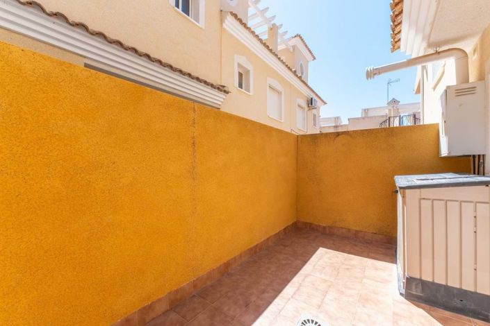 Image No.24-2 Bed Townhouse for sale