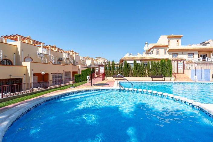 Image No.30-2 Bed Townhouse for sale