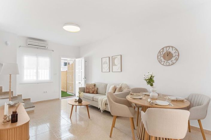 Image No.4-2 Bed Townhouse for sale