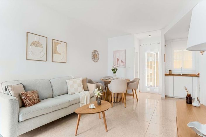 Image No.5-2 Bed Townhouse for sale