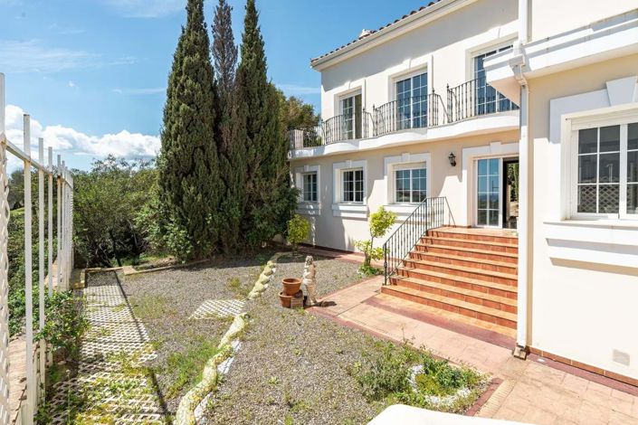 Image No.8-5 Bed Villa for sale