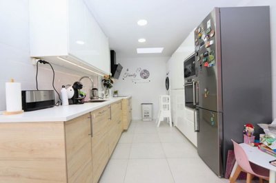 1447-632004-78d1f4f8b6655591b02d22fabb36a692d