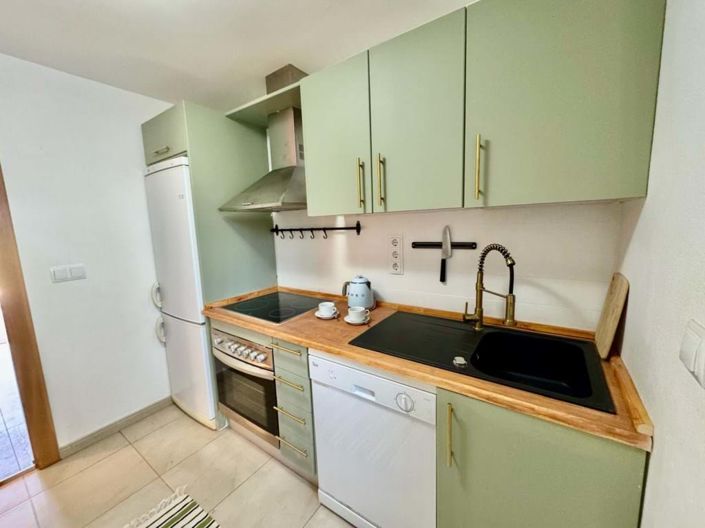 Image No.28-2 Bed Apartment for sale