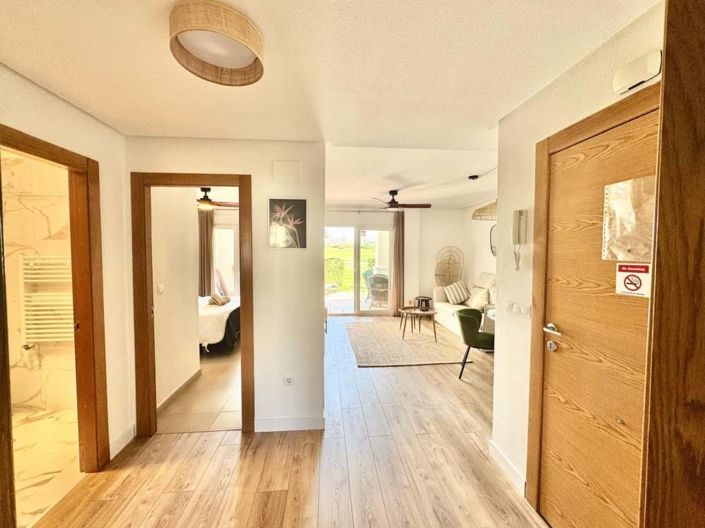 Image No.50-2 Bed Apartment for sale