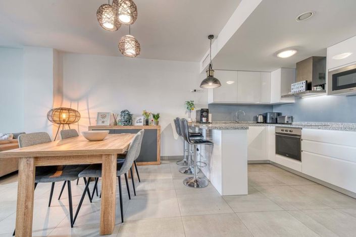 Image No.12-2 Bed Apartment for sale