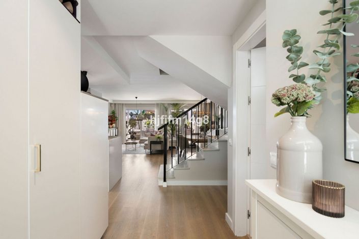 Image No.17-3 Bed Townhouse for sale