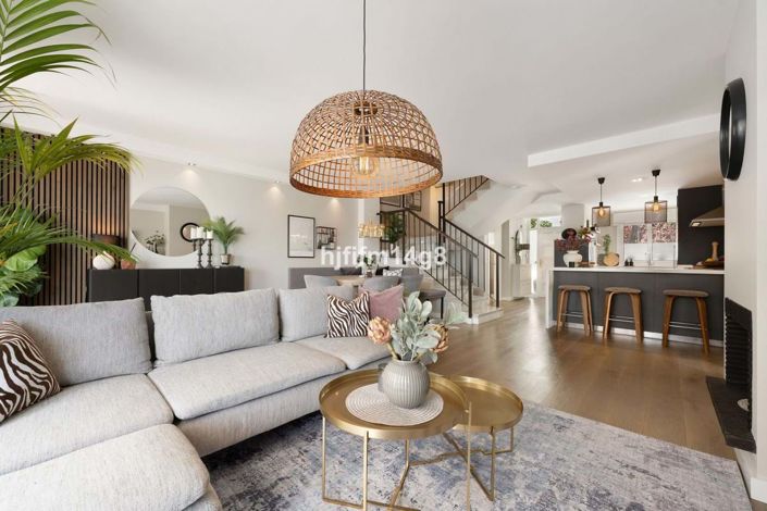 Image No.6-3 Bed Townhouse for sale