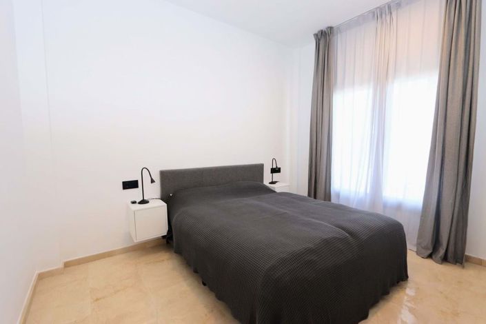 Image No.18-3 Bed Villa for sale