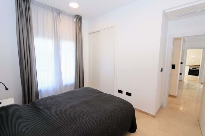 Image No.19-3 Bed Villa for sale