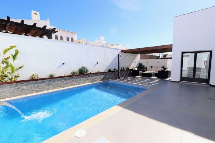 Image No.4-3 Bed Villa for sale