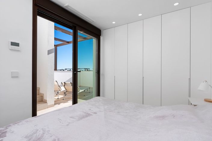 Image No.17-2 Bed Villa for sale