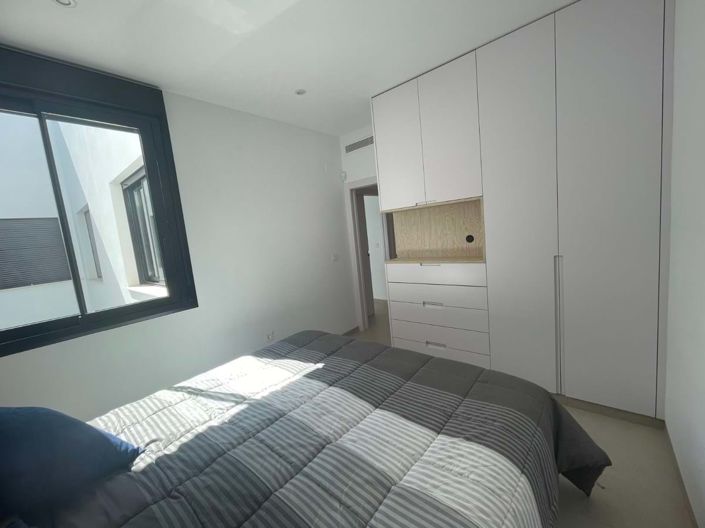 Image No.10-3 Bed Apartment for sale