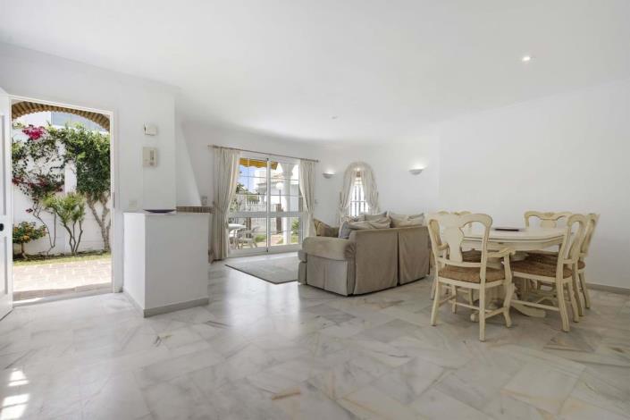 Image No.5-3 Bed Townhouse for sale