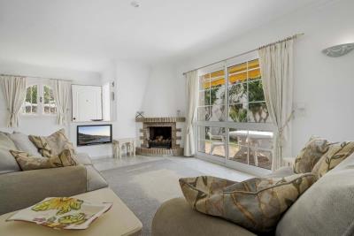 4_a8731f61-426a-4261-828f-935aaa4698c6