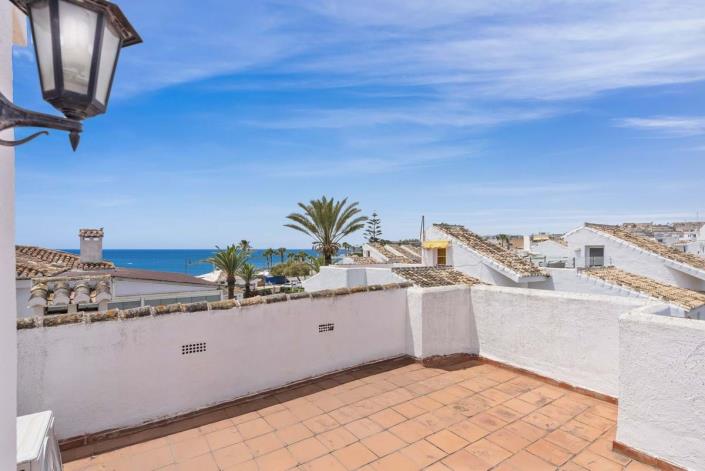 Image No.2-3 Bed Townhouse for sale