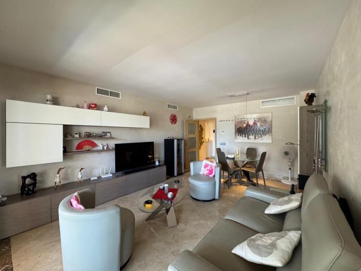 Image No.3-3 Bed Apartment for sale