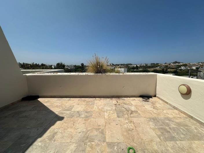 Image No.6-3 Bed Townhouse for sale