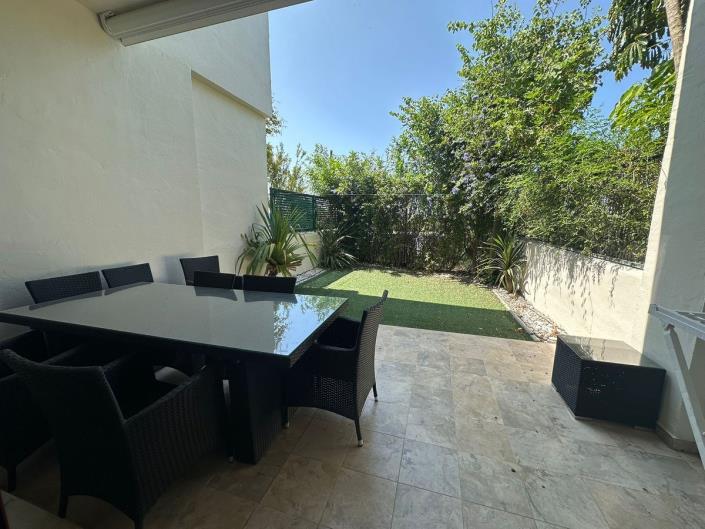 Image No.8-3 Bed Townhouse for sale